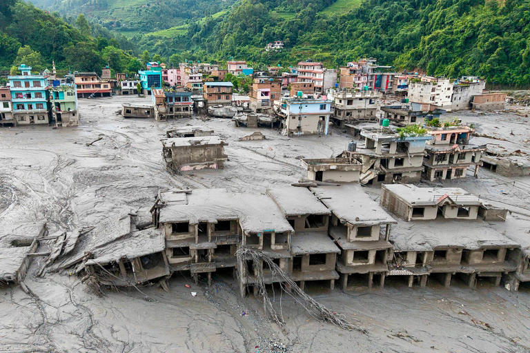 Nepal floods: States scramble to trace stranded tourists