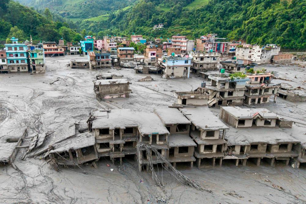 Nepal floods: Missing Australians identified as children as young as 11 among those yet to be found