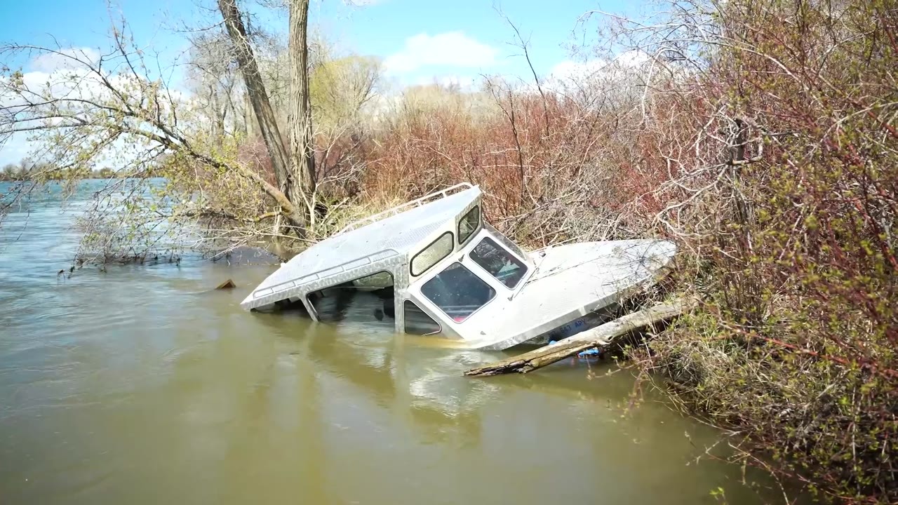 Miracle survival, escaping a deadly river boat accident