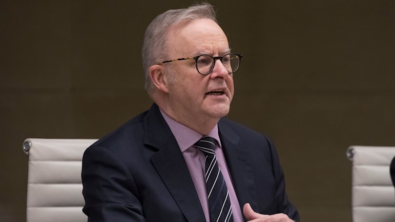 Don't believe everything: PM denies reversing migration position