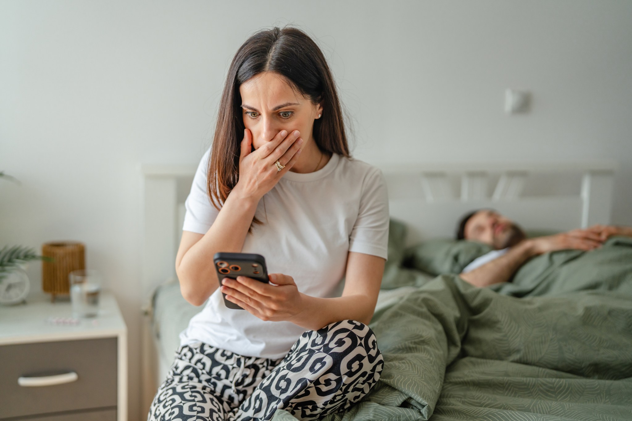 Woman notices lack of intimacy with husband, then comes heartbreaking truth