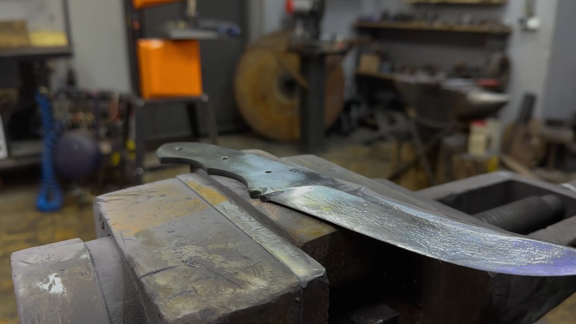 He tried forging a Damascus knife with letter beads - the outcome left ...