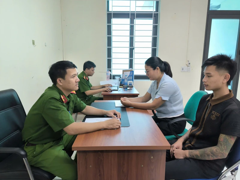 Tài xế taxi uống rượu bia, vượt đèn đỏ, gây tai nạn chết người