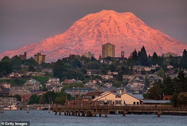 America's most dangerous volcano threatens thousands after warning ...