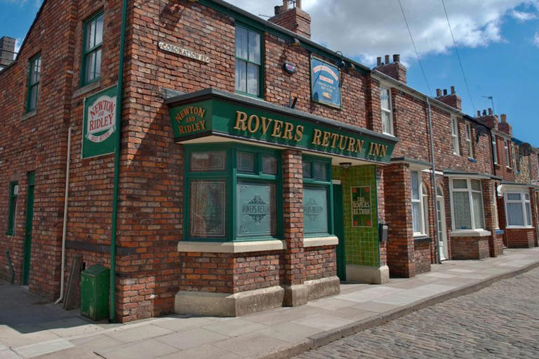 missing-coronation-street-favourite-returns-and-fans-are-thrilled-it