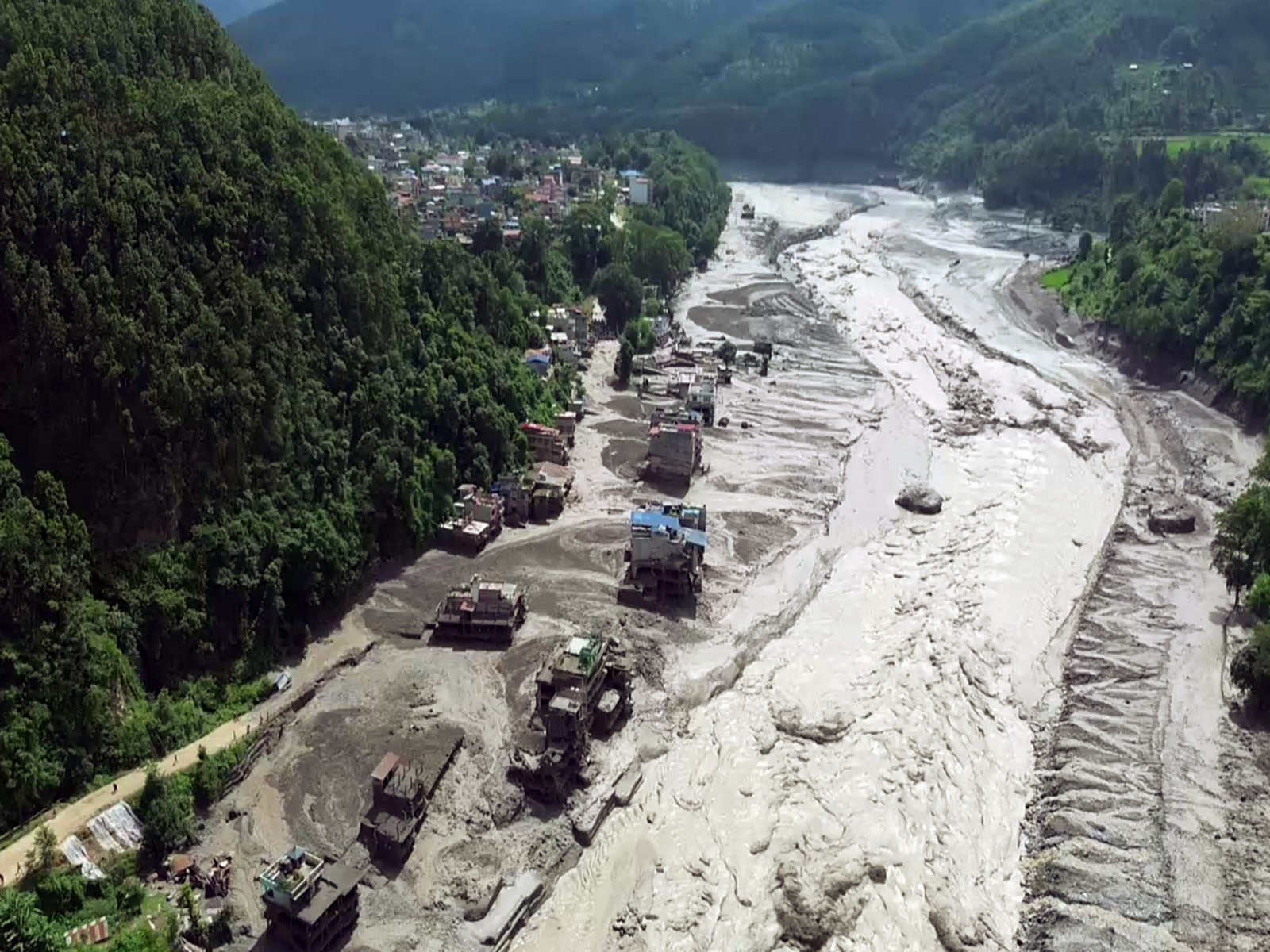 Disaster in Nepal once again intensifies debate regarding risks posed ...