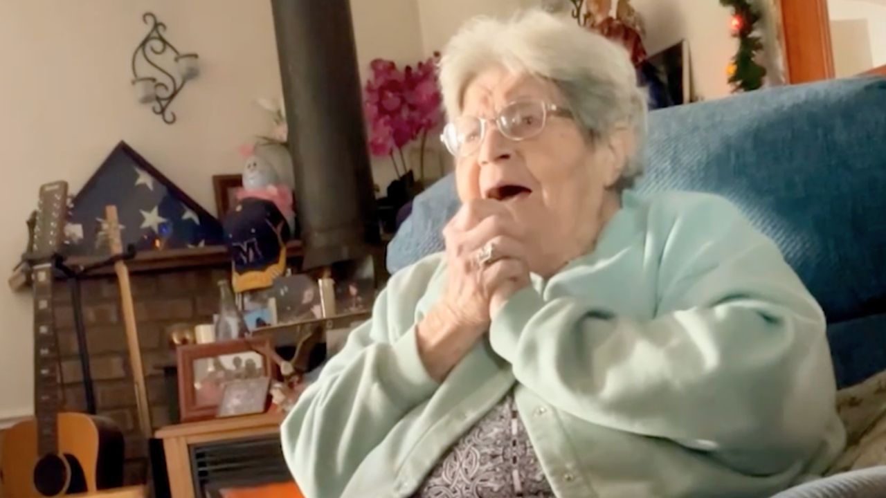 Great grandma overjoyed to meet great granddaughter for first time ...