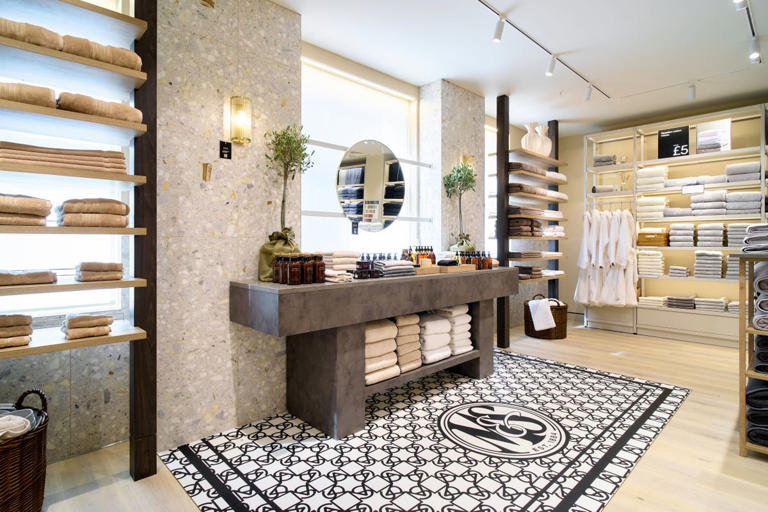 Kelly Hoppen CBE reveals the first thing she notices when she walks ...