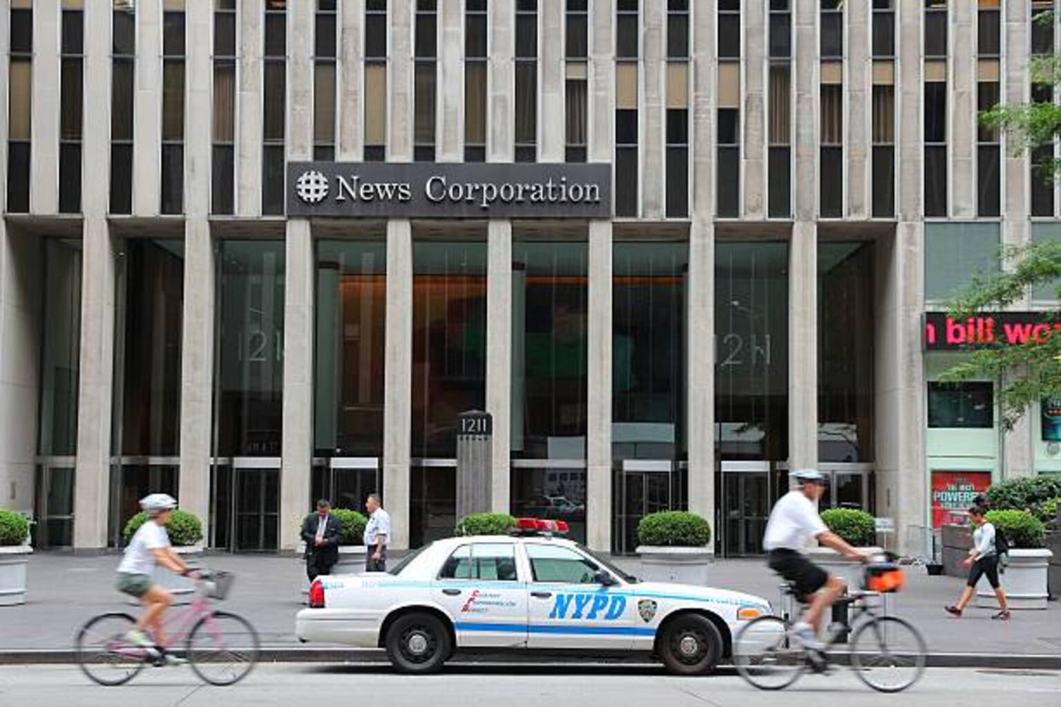 news-corp-fox-considering-recombining-reuters-update