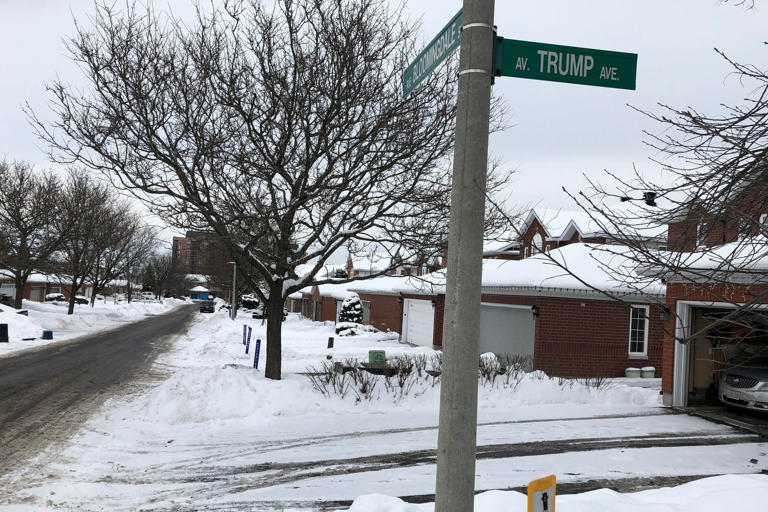Canada: A Trump Avenue street sign disappears in Ottawa