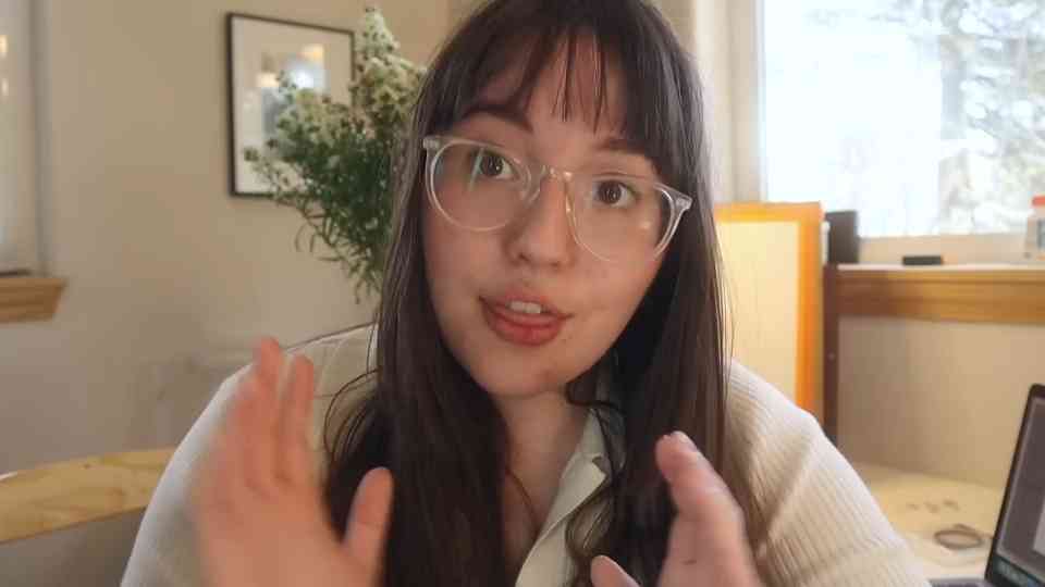 Active and passive income streams explained for artists
