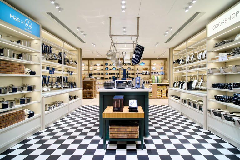 Kelly Hoppen CBE reveals the first thing she notices when she walks ...