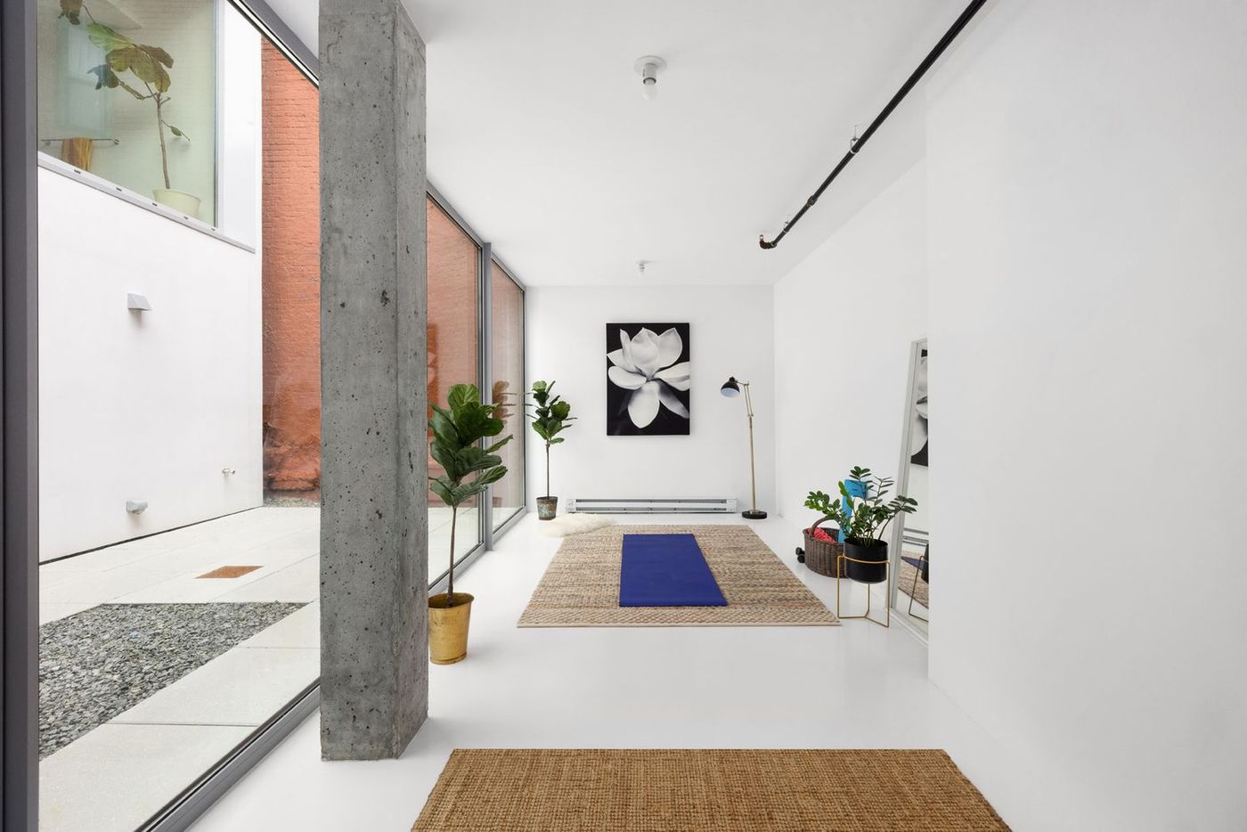 The divisive modernist townhouse in Clinton Hill finally has a buyer