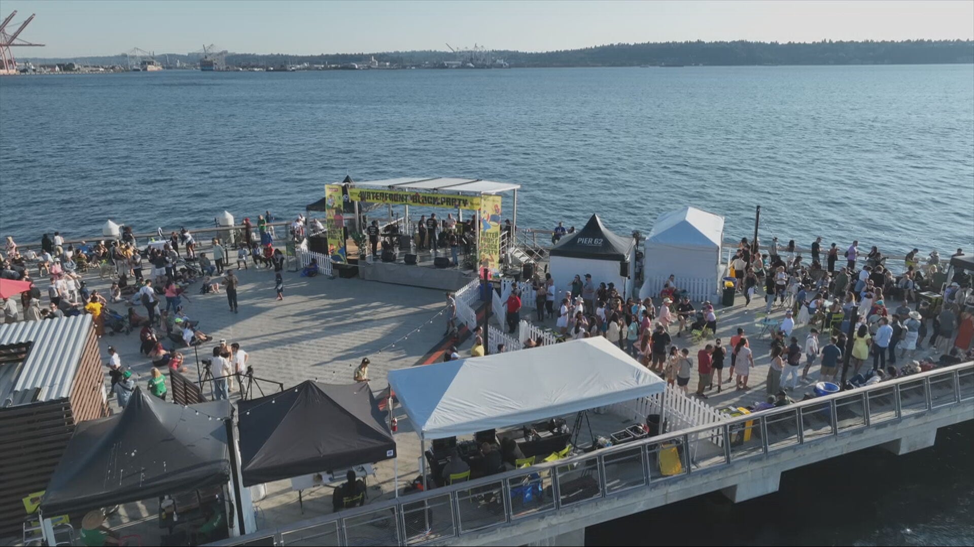 Thousands expected at Seattle waterfront block party
