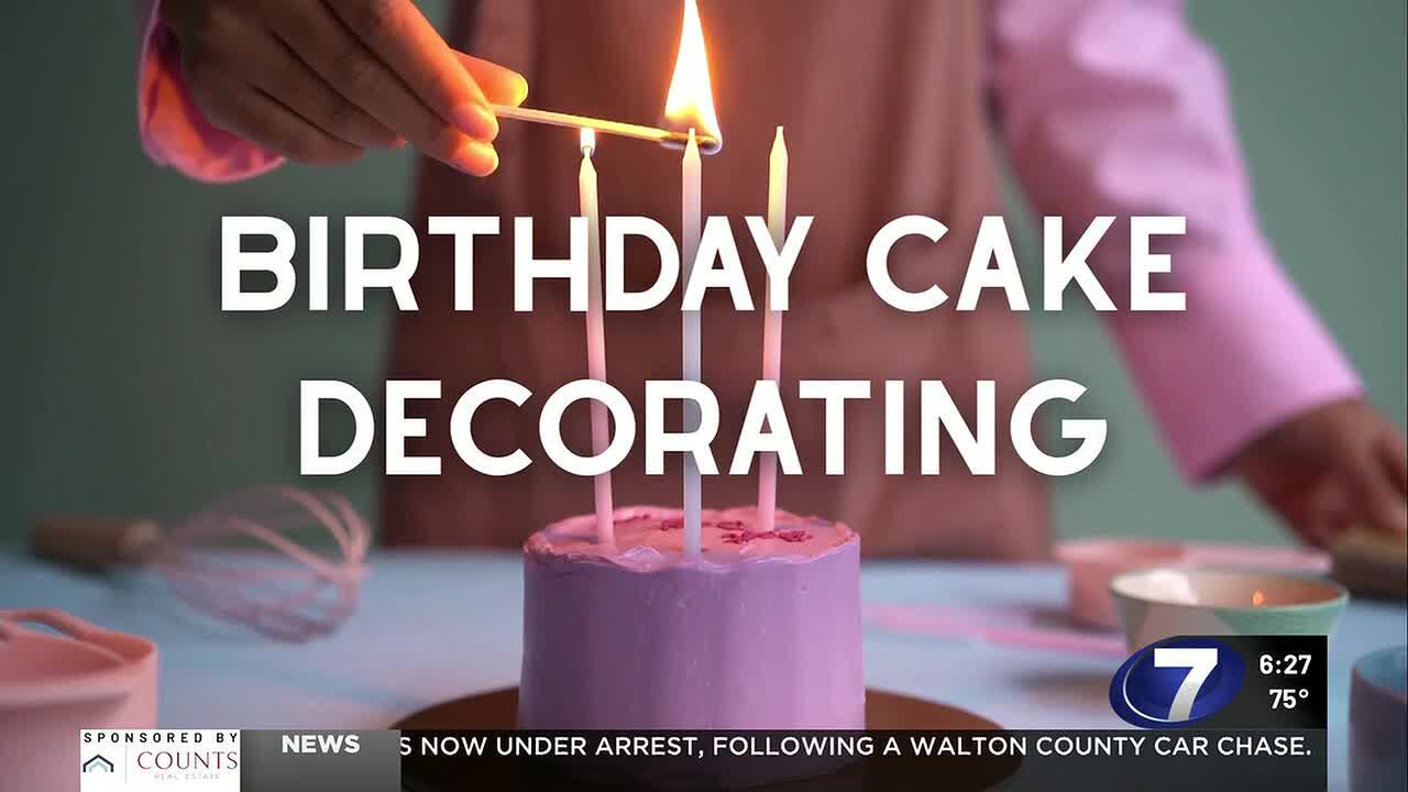 decorating-the-best-birthday-cake