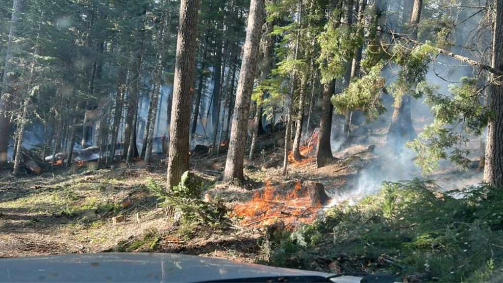 Austin fire in Mount Hood National Forest remains uncontained, officials say