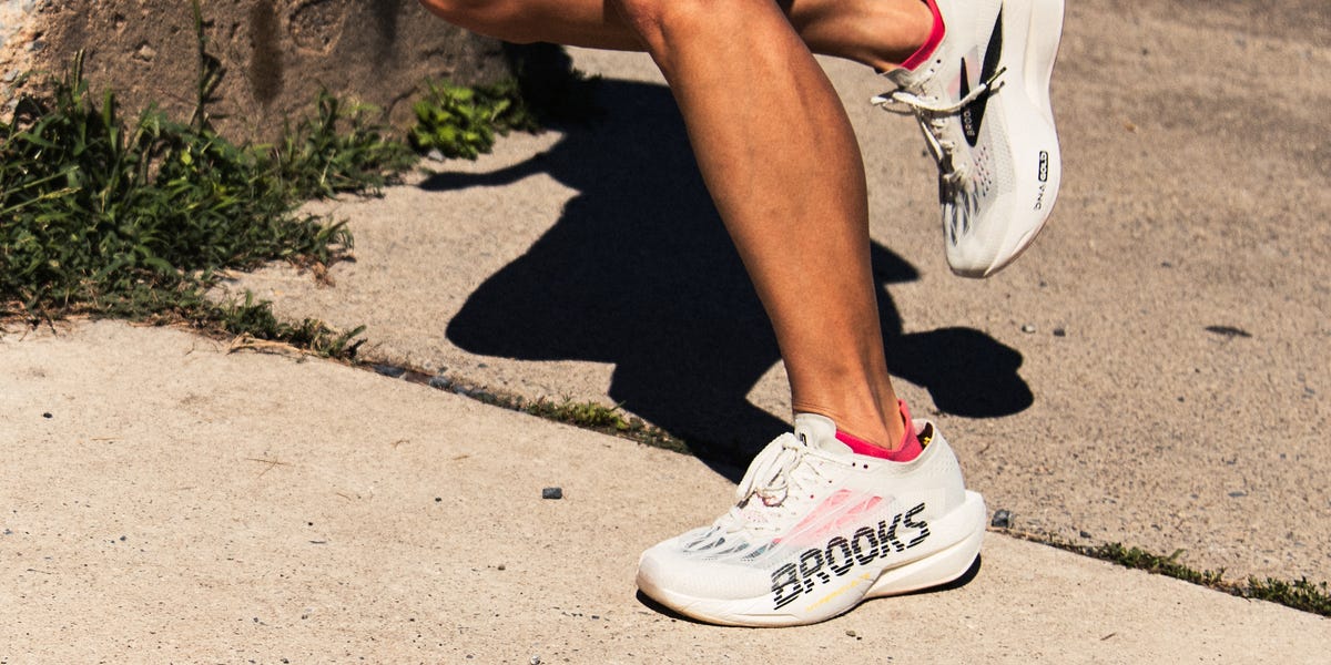 Brooks Hyperion Elite 6 balances speed and comfort—and our testers say it's marathon-ready
