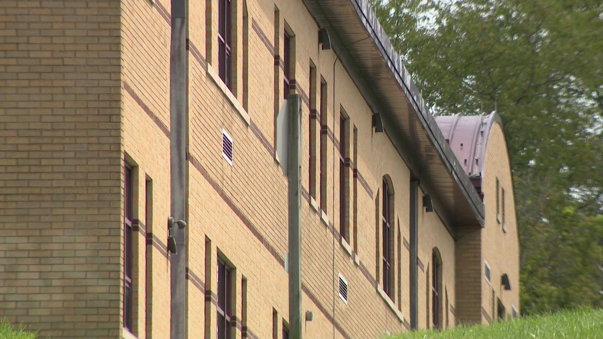 local-district-to-temporarily-close-all-school-buildings-following