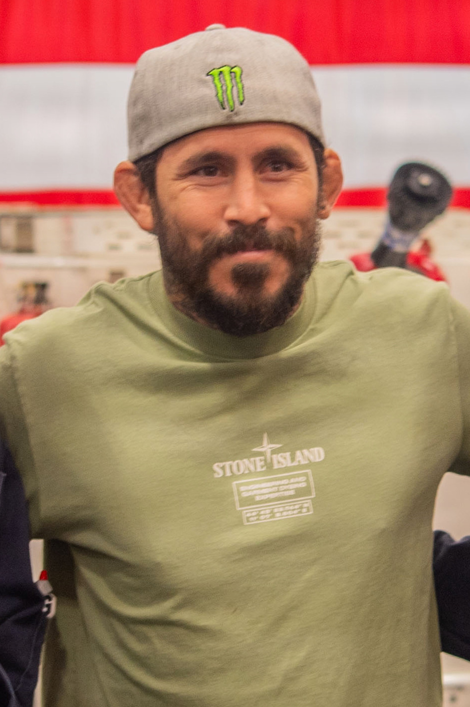 Vera reveals $200K robbery before O'Malley title fight