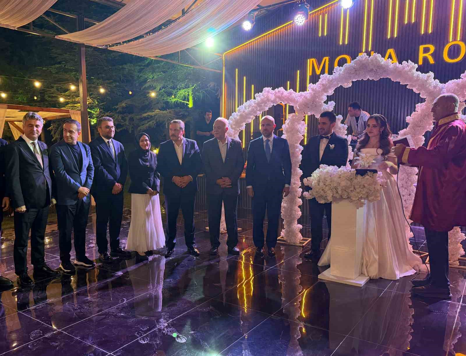 bilal-erdo-an-nikah-ahidi-oldu-gen-ifte-en-az-3-ocuk-tavsiyesinde