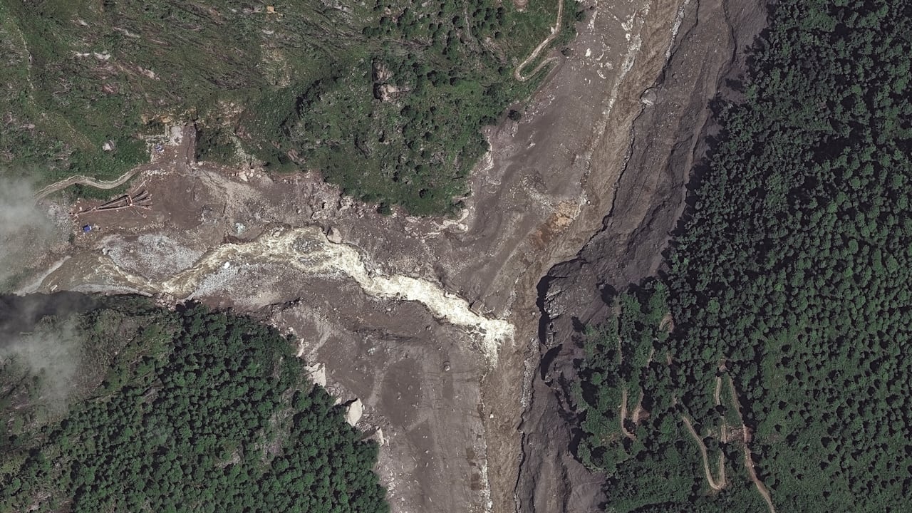 Sturzflut in Nepal - „Eine Eislawine, vielleicht ein ...