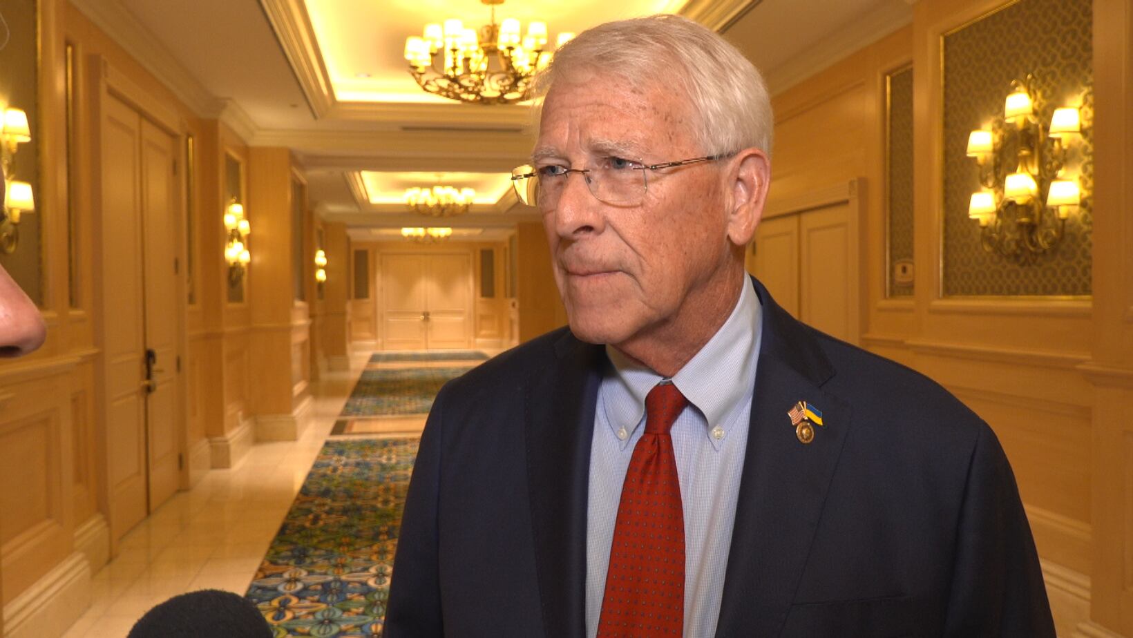 Sen. Roger Wicker receives MAB service award, talks Iran war direction