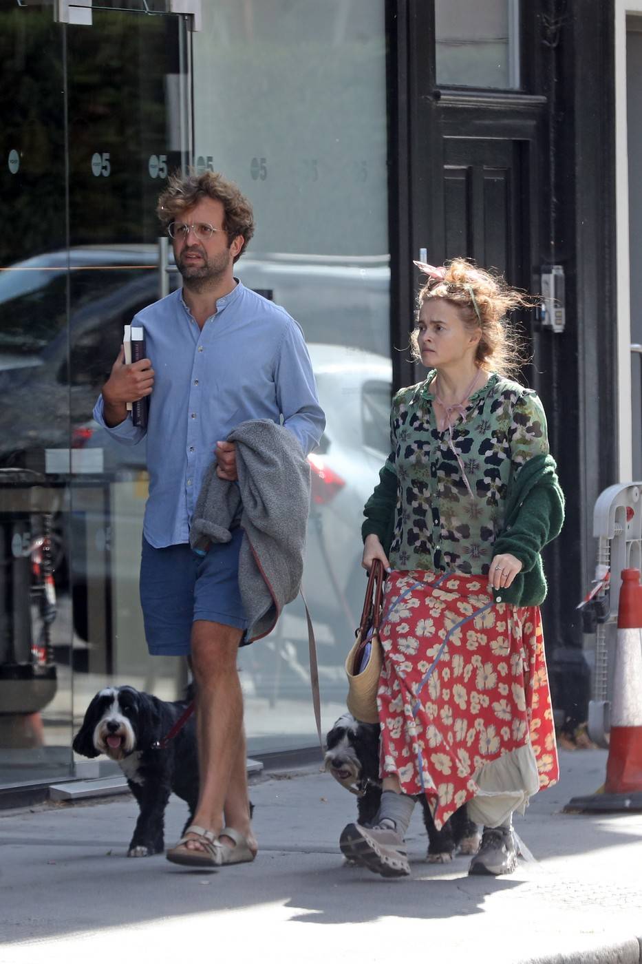 helena-bonham-carter-s-21-vvel-fiatalabb-p-rja-friss-fot-kon-rye
