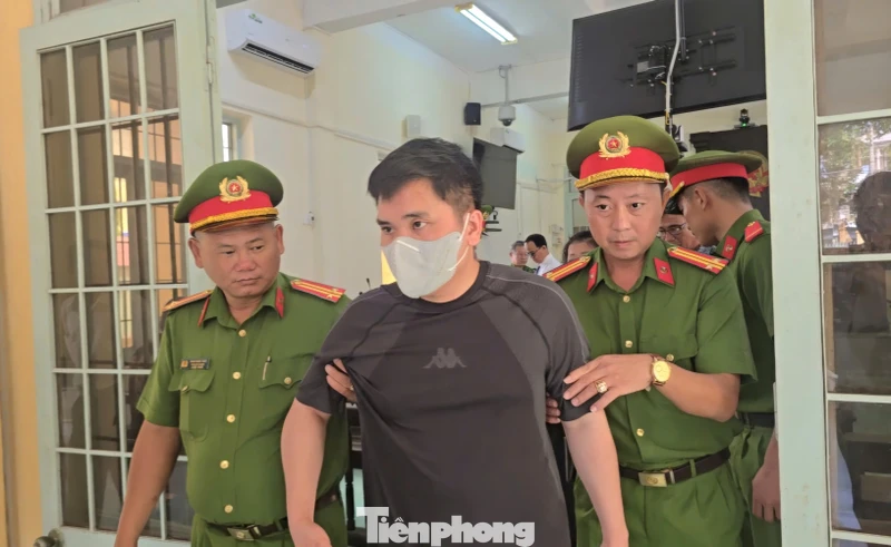 Lùi ngày xét xử tài xế xe tải vụ tai nạn làm nữ sinh tử vong ở Vĩnh Long