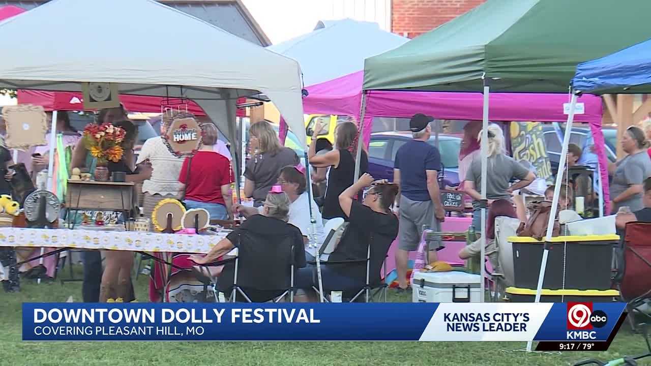 pleasant-hill-event-becomes-heartfelt-tribute-to-dolly-parton
