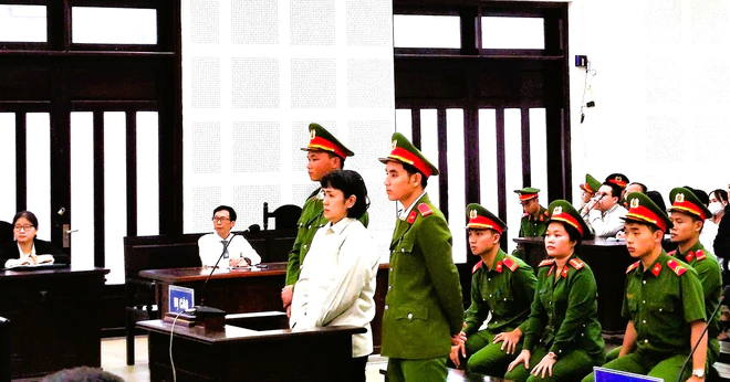 Tạm dừng phiên phúc thẩm vụ bà Hoàng Thị Kim Châu tham ô hàng trăm tỉ đồng