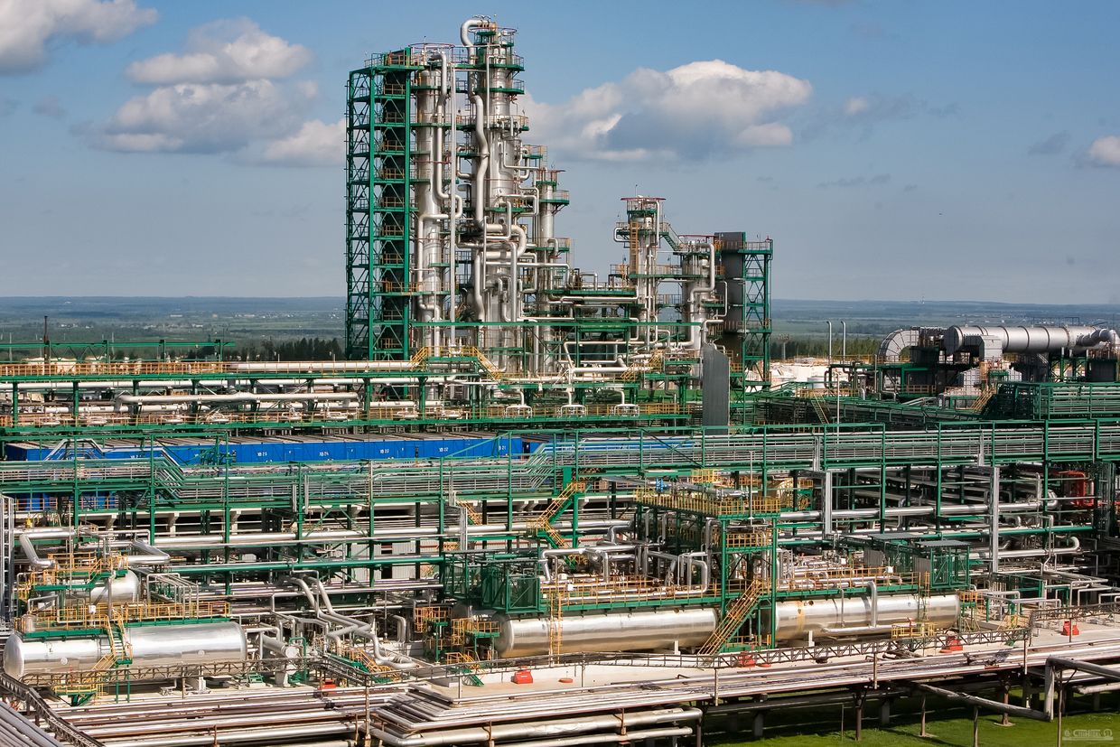 Ukrainian drones target Moscow, one of Russia's largest oil refineries ...
