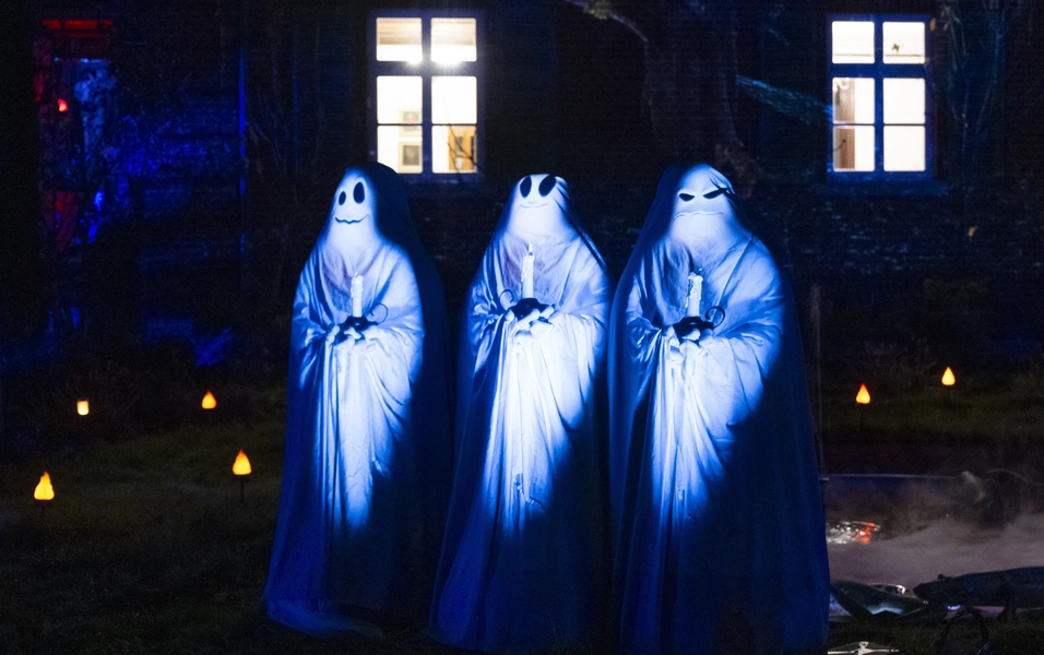 why-haunted-houses-keep-us-hooked