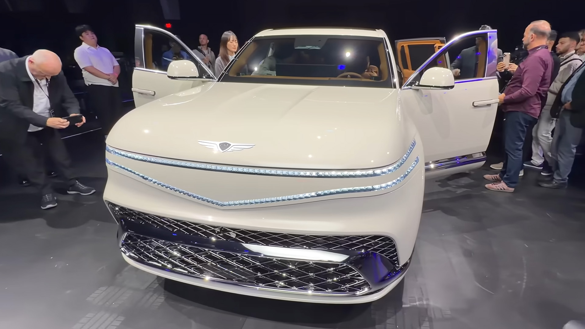 Is the new Genesis GV90 better than Rolls Royce?