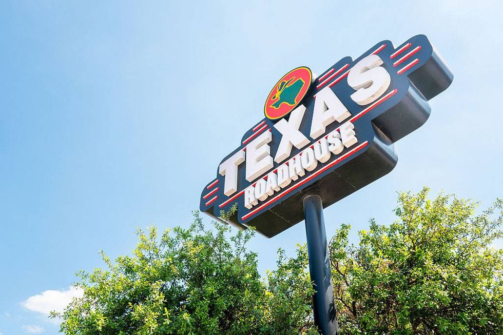 Texas Roadhouse calls viral racism claims a hoax