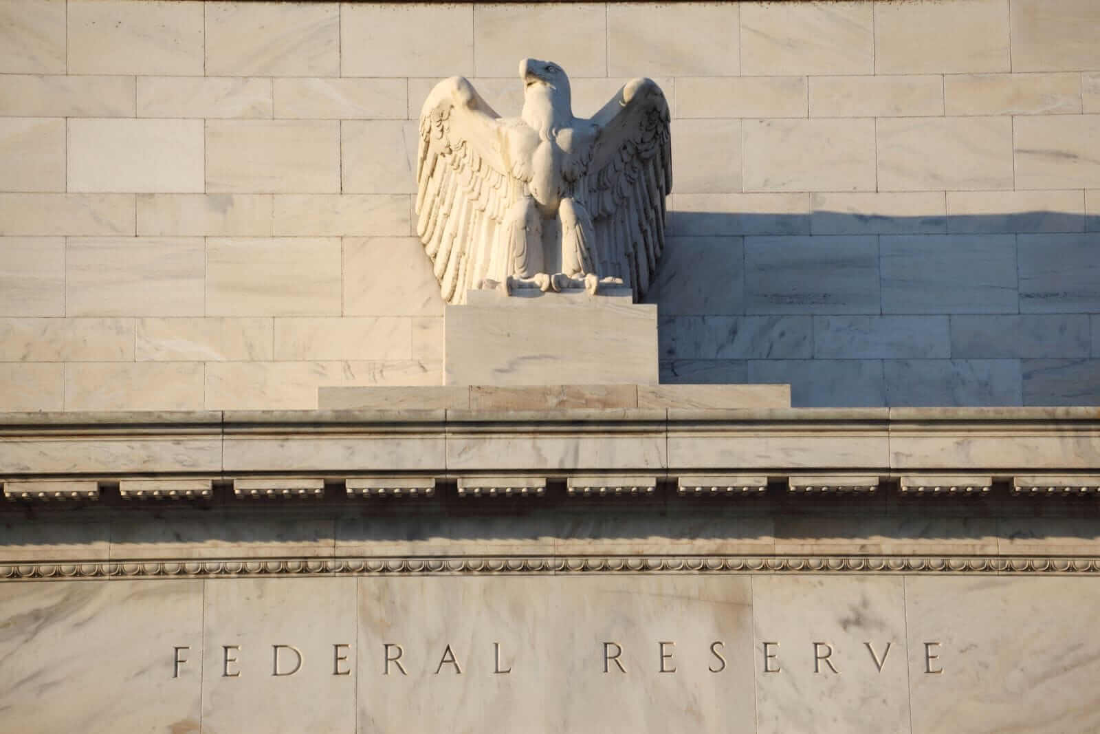 Dollar rallies and gold falls on hawkish Fed Chair Warsh