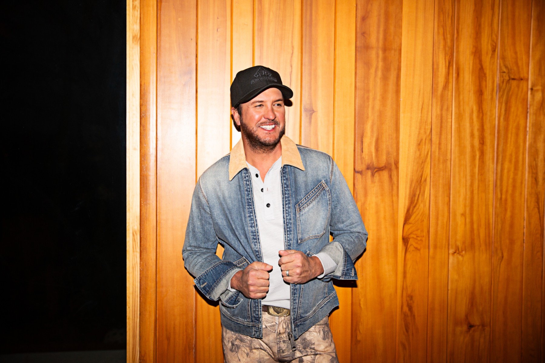 Luke Bryan on his new album, 'Signs' and surprising track