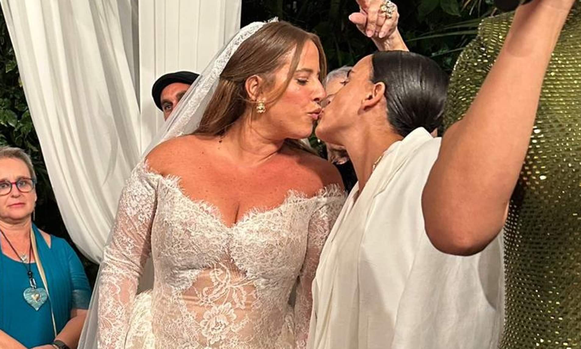 A triumph of love over evil: Hamas hostage Emily Damari marries influencer girlfriend in Tel Aviv