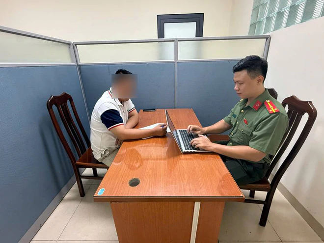 Xử phạt kiểm duyệt viên nhóm Facebook để lọt quyết định khởi tố giả vụ tai nạn ở phố Nguyễn Huy Tự