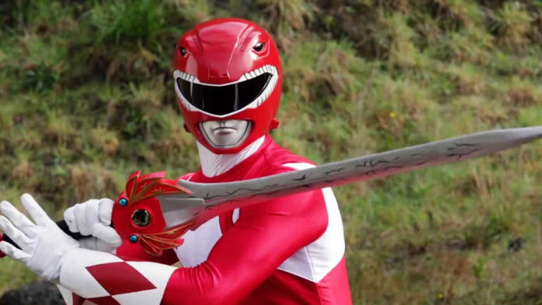 Power Rangers officially returns August 28