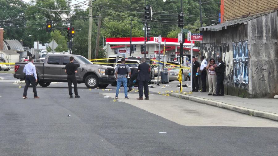 Man dead, others hurt after quadruple shooting in DC