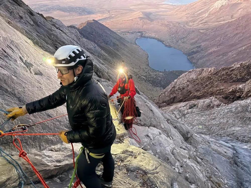 Volunteers rescue man stuck on 10,000ft-high ledge in Sierra Nevada