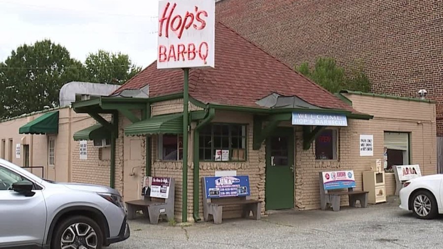 Hop's Bar-B-Q in Asheboro is closing Saturday after 70 years of serving the community