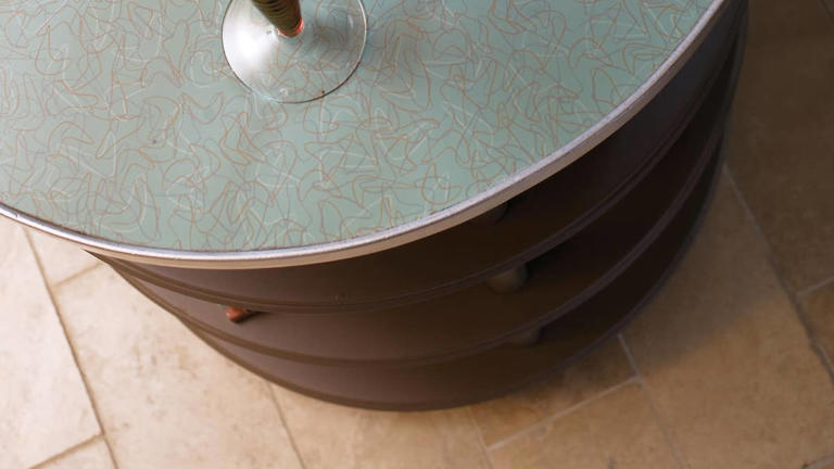 Formica countertops instantly date a kitchen—designers reveal what ...