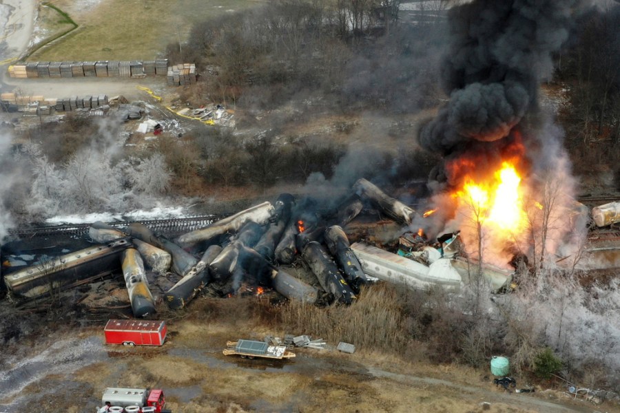 Vance calls for probe into Biden admin's East Palestine response after contamination report