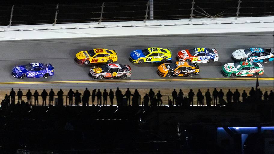 Fantasy NASCAR DFS picks on DraftKings for the Coke Zero Sugar 400 at Daytona