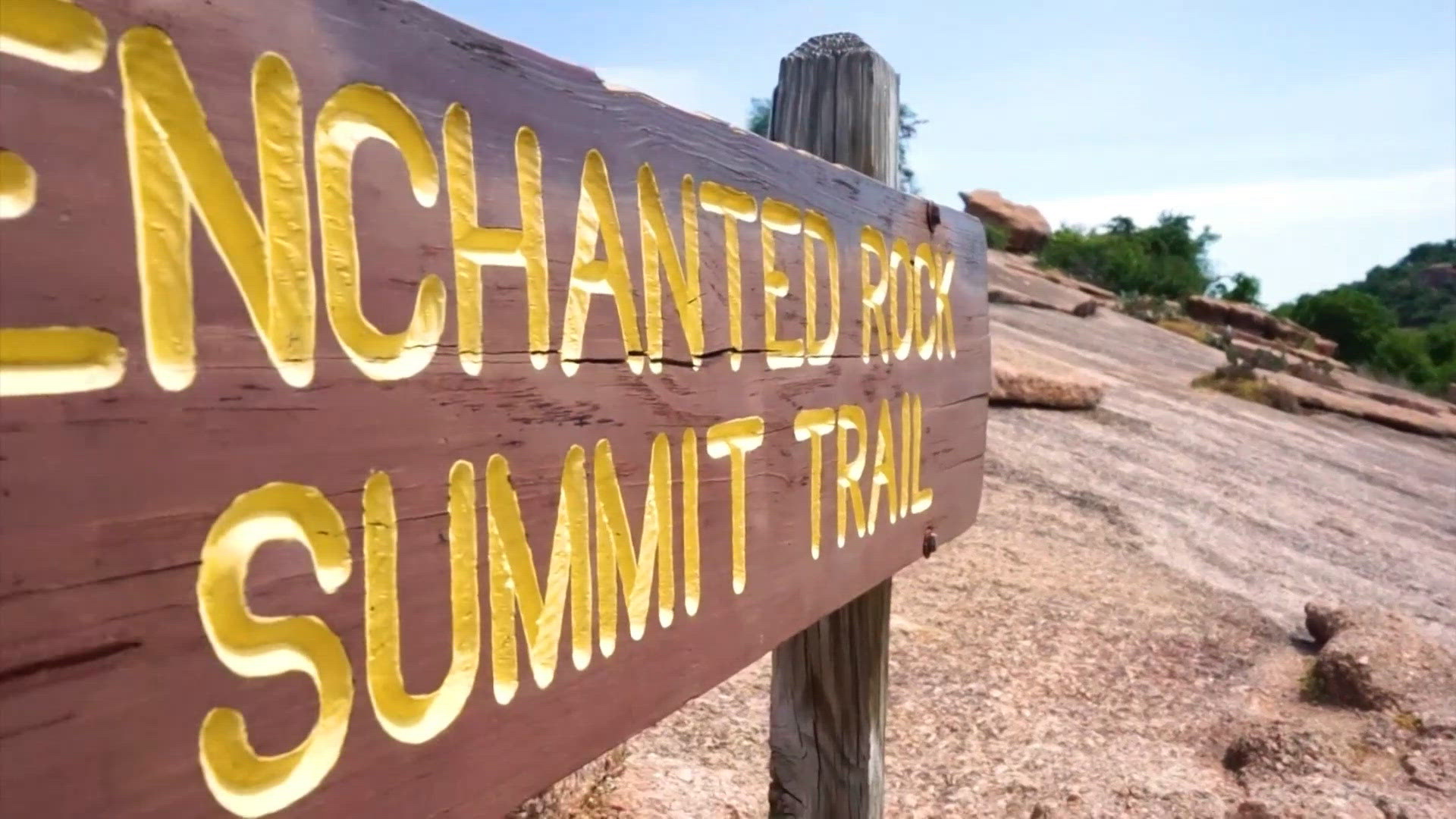 Woman found dead along hiking trail at Enchanted Rock State Park