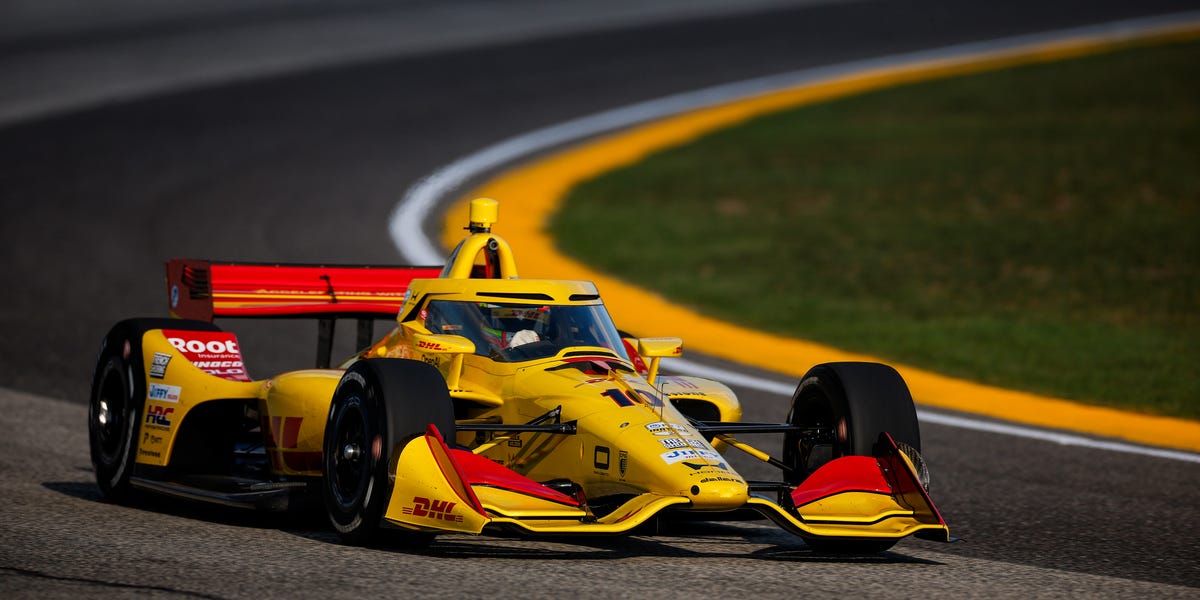 Kirkwood crashes, Palou penalized as IndyCar title drama hits Milwaukee