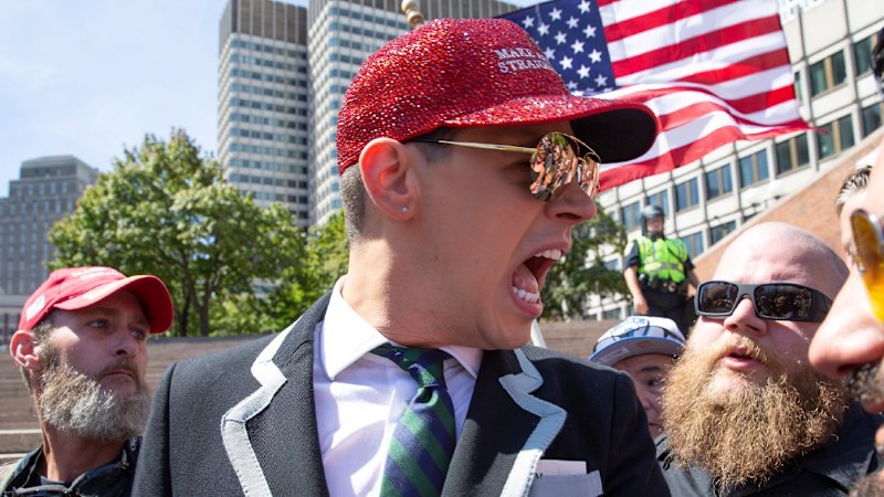 Right-wing agitator Milo Yiannopoulos deported from US back to Britain