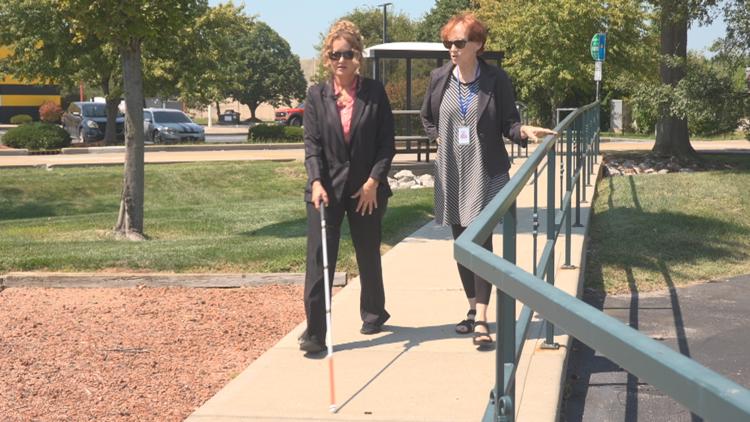 'A resource of hope' | Indianapolis woman pays it forward after experiencing vision loss
