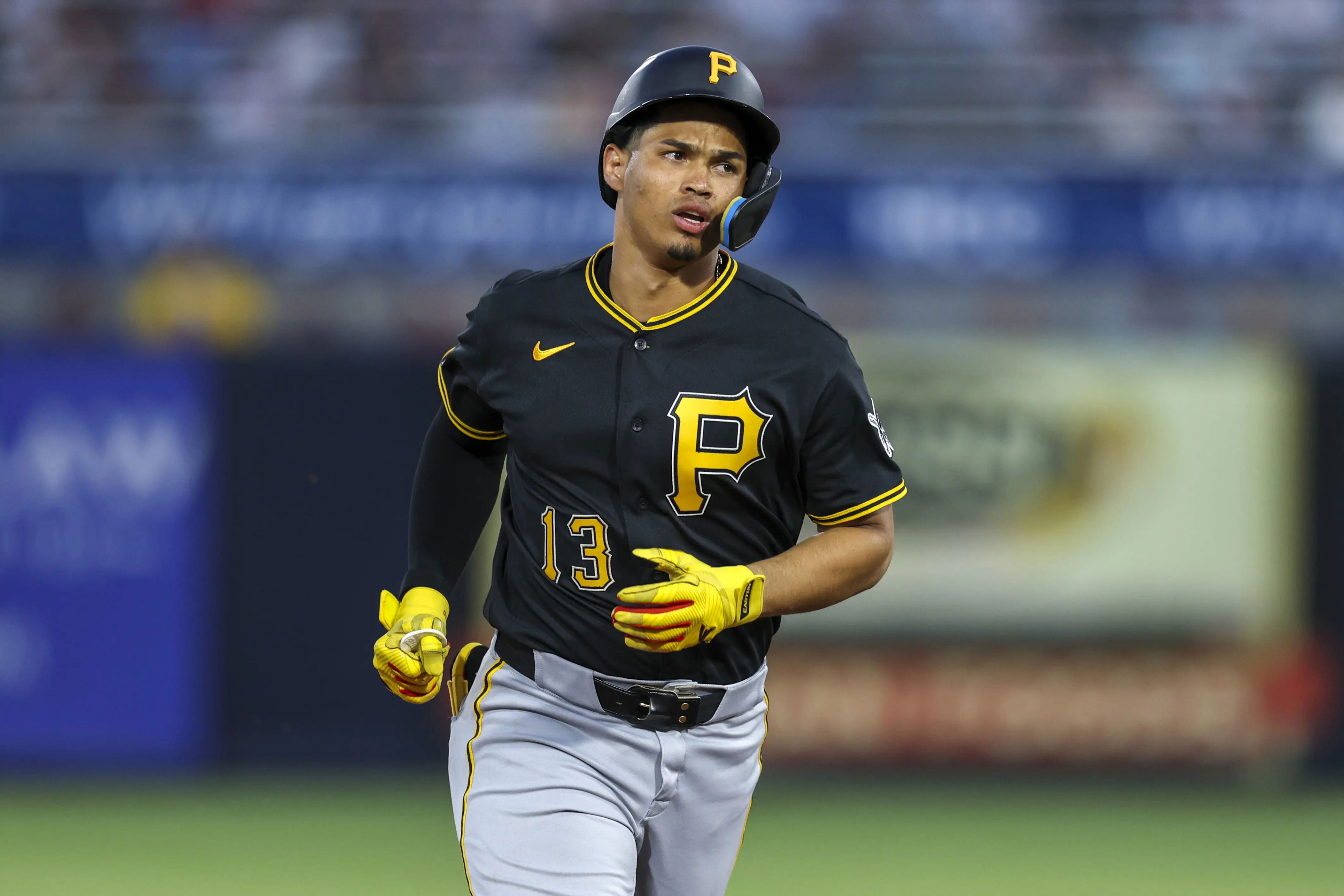 Where the Pirates can put Endy Rodríguez after his eventual recovery